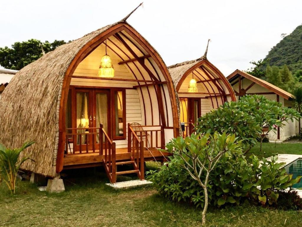 Outside Bungalow Sekongkang Екстер'єр фото